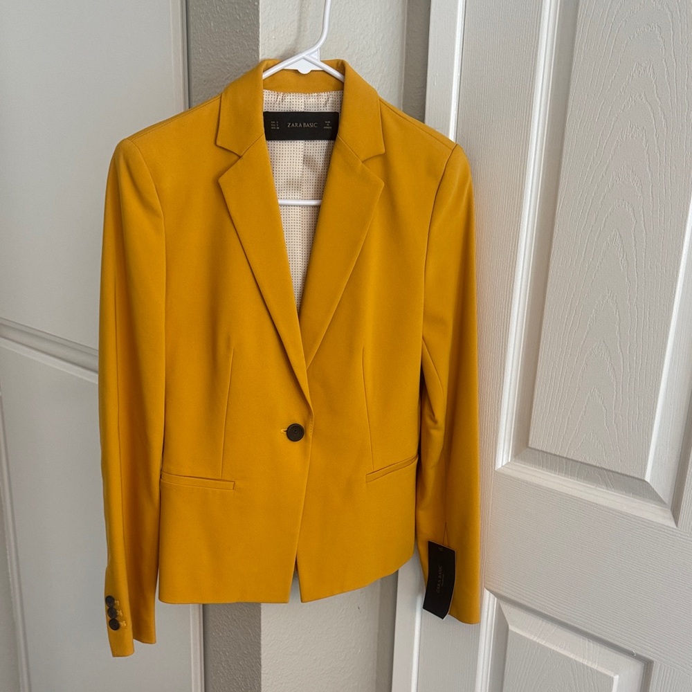 NWT ZARA Vibrant Yellow Blazer & Pants set of 2 for Women Size: S